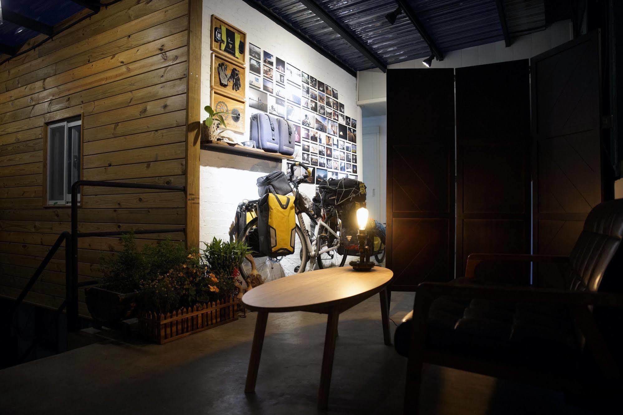 Pisces Youth Hostel Taitung Экстерьер фото